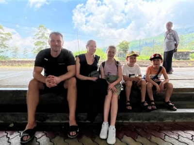 Dino og Miras familie på Sri Lanka