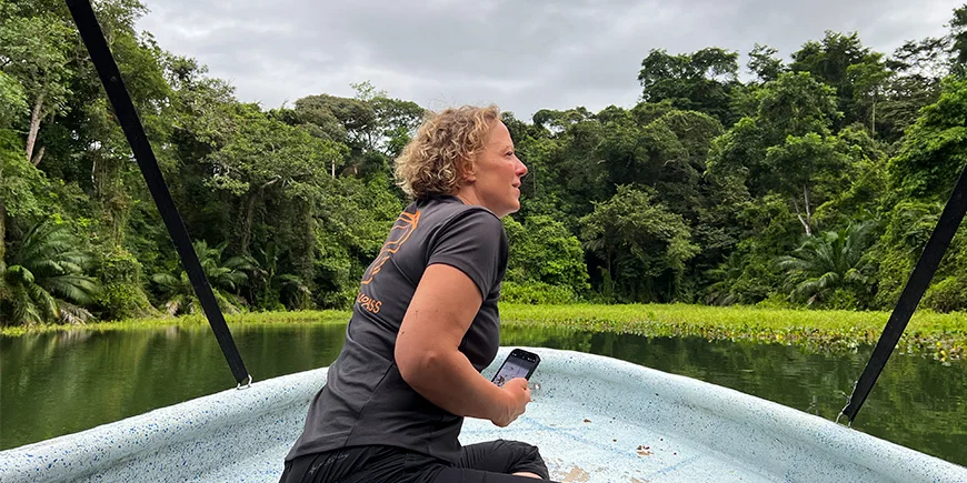 Meike fra TourCompass på Gatún-sjøen i Panama